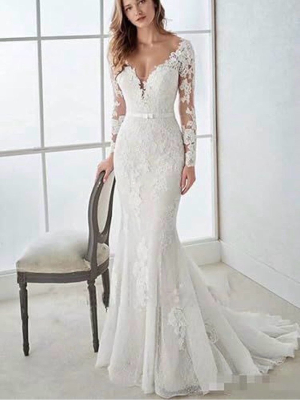 Elegant White Lace Long-Sleeve Wedding Bridal Dress